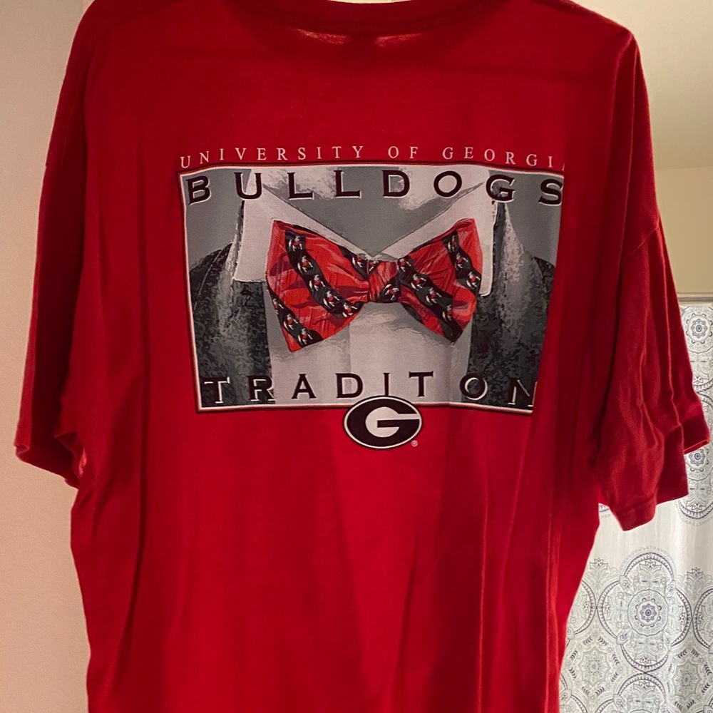 Traditions Men’s Tshirt - Size XL - UGA - Red